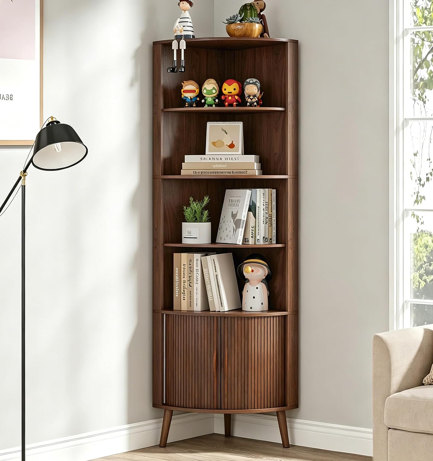 Bookshelf 5 Tier - 5段コーナーシェルフ、高さ66.73インチのモダンコーナーブックシェルフ、2つの溝付き扉付き5段本棚、自立式、カスタマイズ可能